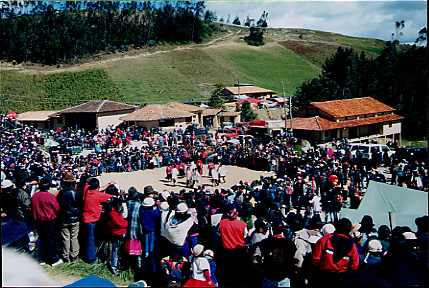 Folkloric dance during the Intiraimi