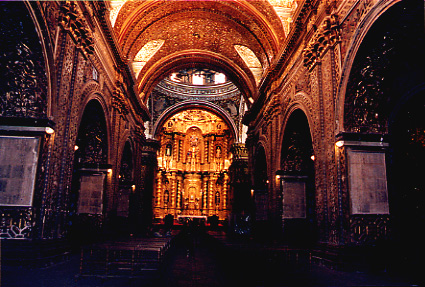 Interior of Iglesia de la Compa&#241;&#237;a basilica