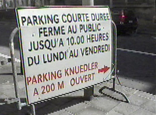 Temporary sign for parking facilities