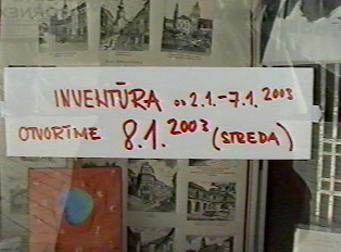 A sign indicating the store is closed for inventory